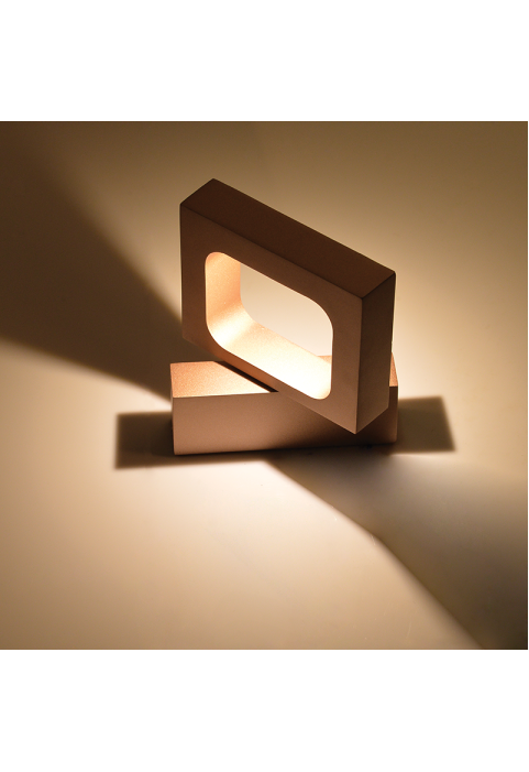 АПЛИКА ЛЕД 6W 3000K ЗЛАТЕН АЛУМИН 14,5X13X3CM CYCLOP